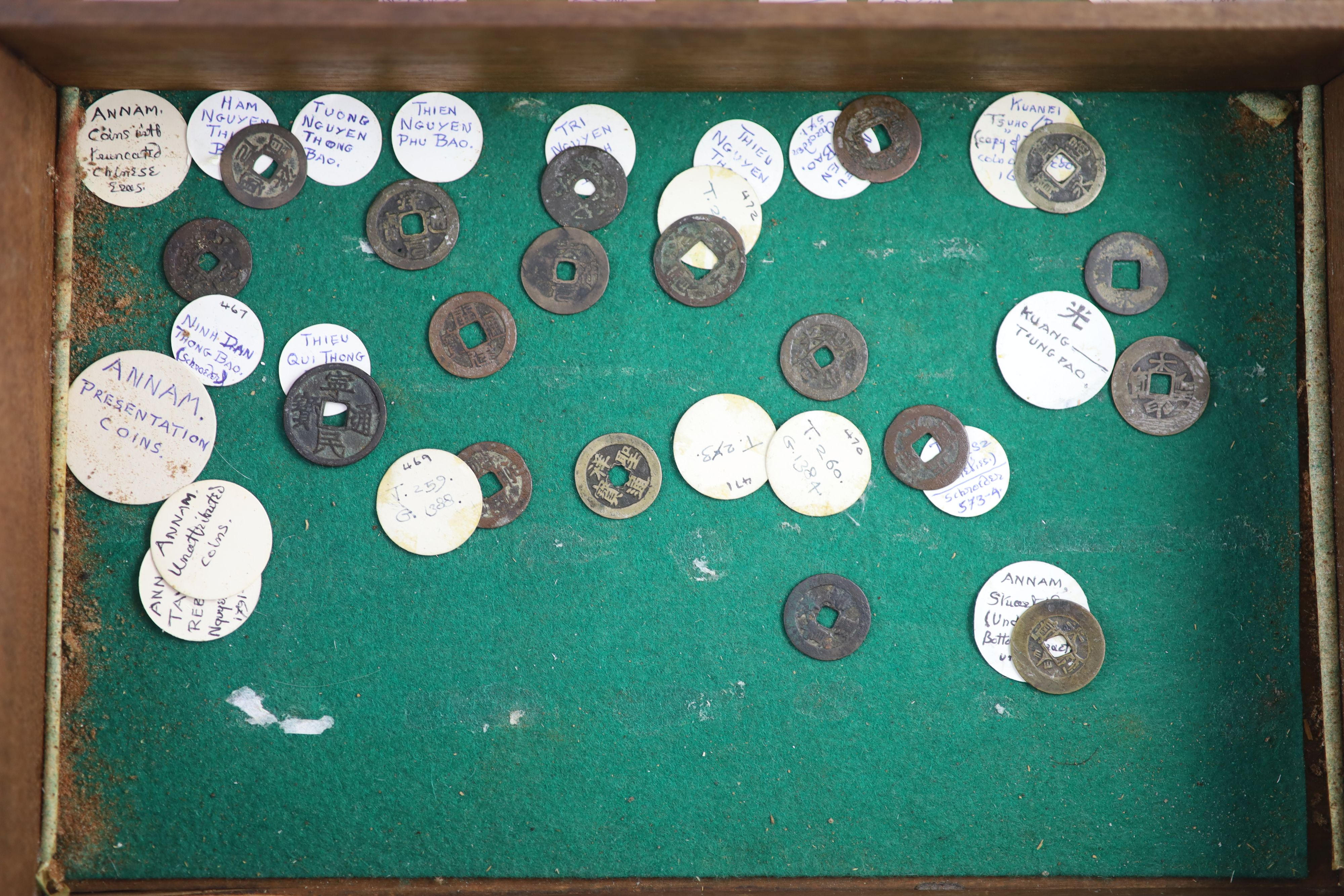 Vietnam, coins, Annam round cash, Lê dynasty (980-1009) to Nguyen dynasty (1802–1945),